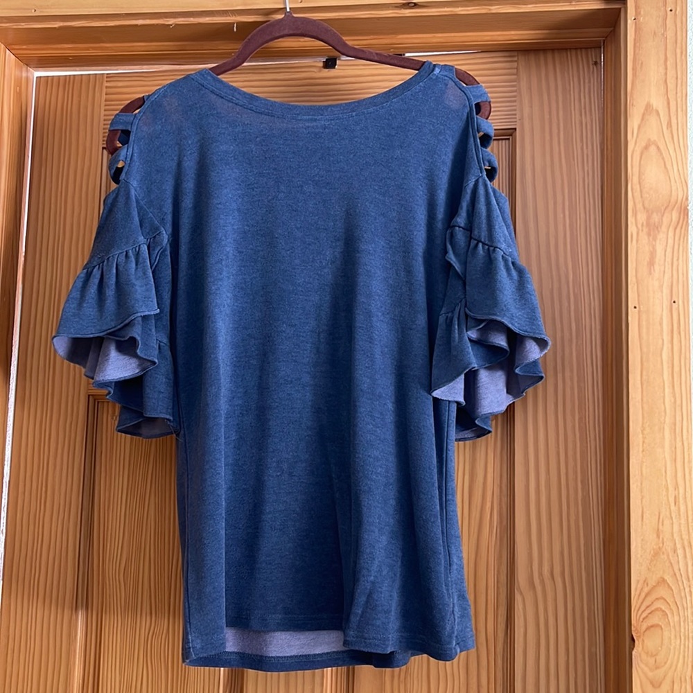 Miss Me size small top
